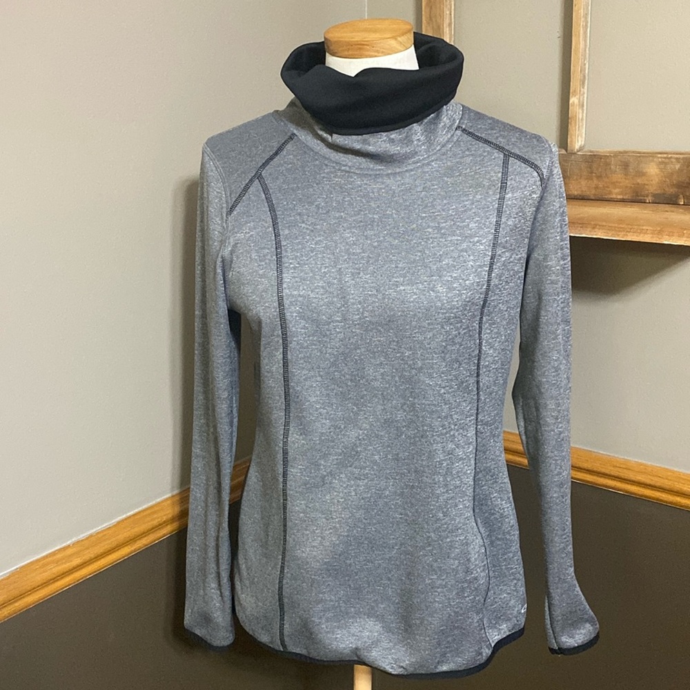 Champion gray and black turtleneck sweatshirt size M